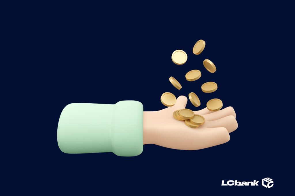 Mão estilizada segurando moedas douradas caindo, representando o recebimento de valores de Precatório e RPV; ilustração em fundo azul escuro com logo da LCbank.